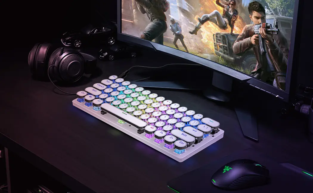 white_Gaming_Keyboard_Display